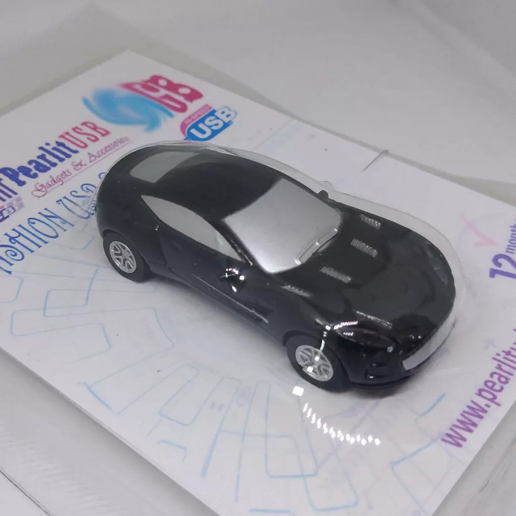 فلش مموری پرلیت یو اس بی طرح ماشین آستون مارتین کد U-82 ظرفیت 32 گیگابایت