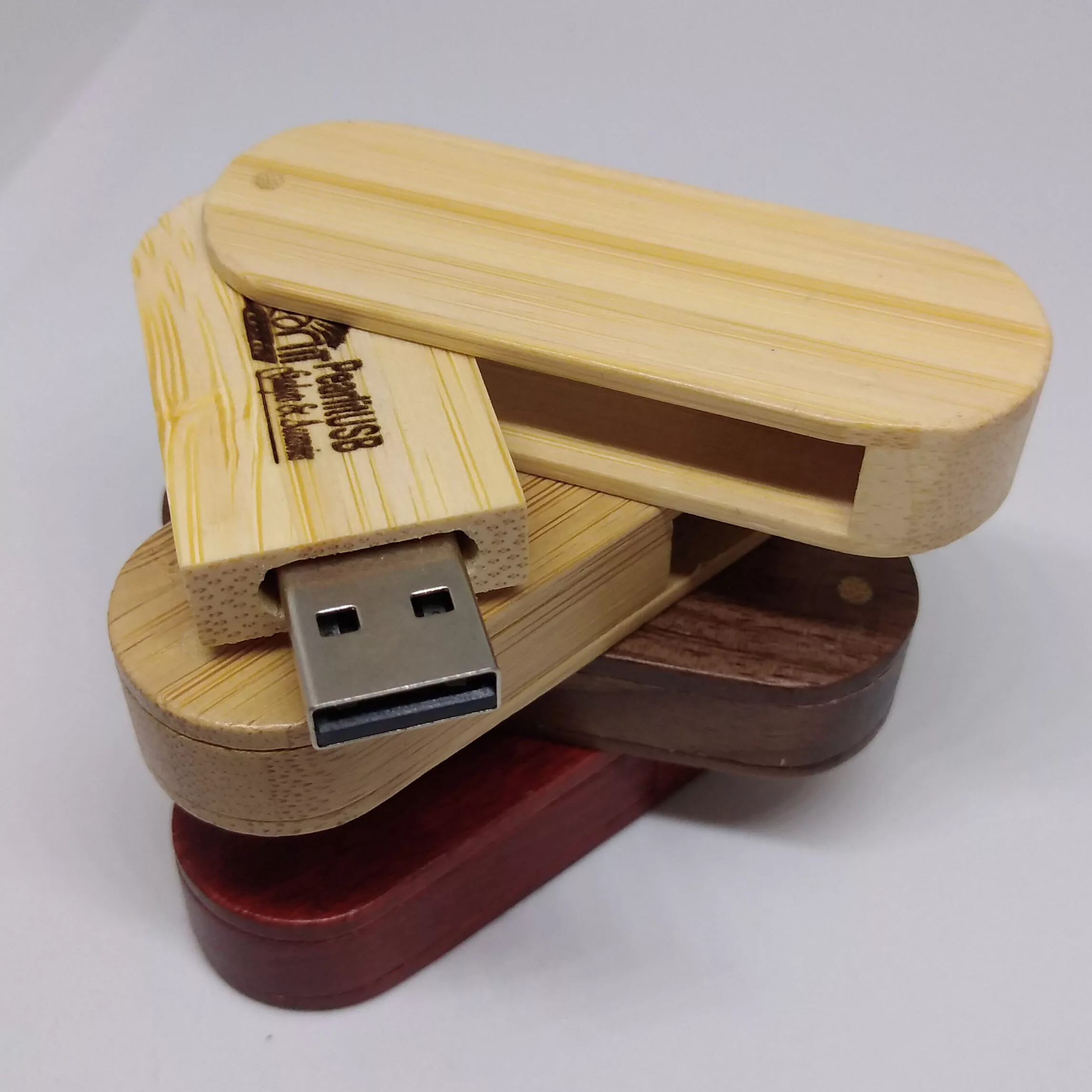 فلش مموری پرلیت یو اس بی مدل P-28 ظرفیت 32 گیگابایت