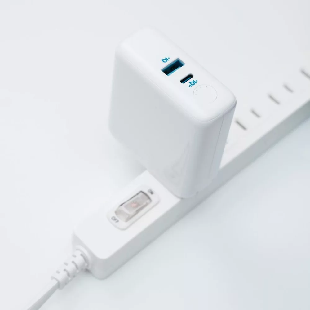 شارژر دیواری انکر مدل A1624H22