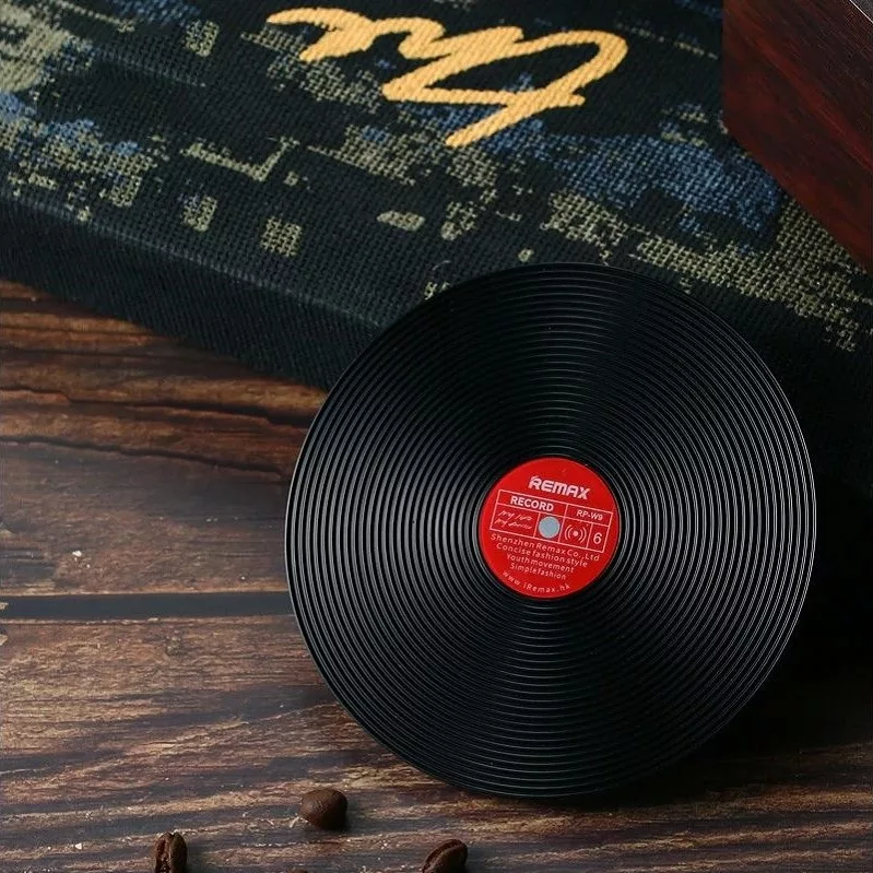 داک شارژر بی سیم ریمکس مدل RP-W23