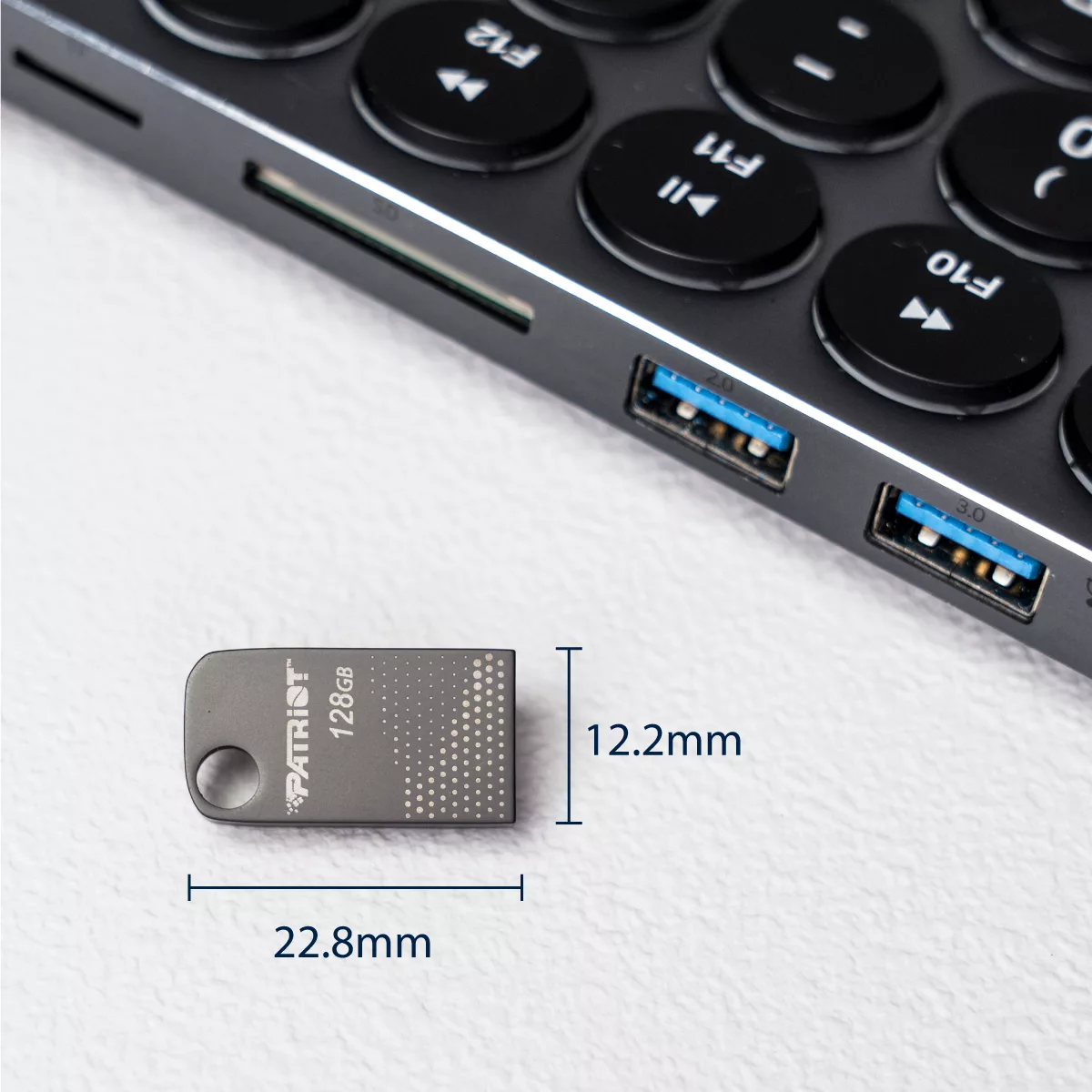 فلش مموری پتریوت مدل TAB300 USB 3.2 ظرفیت 64 گیگابایت با رابط USB 3.2