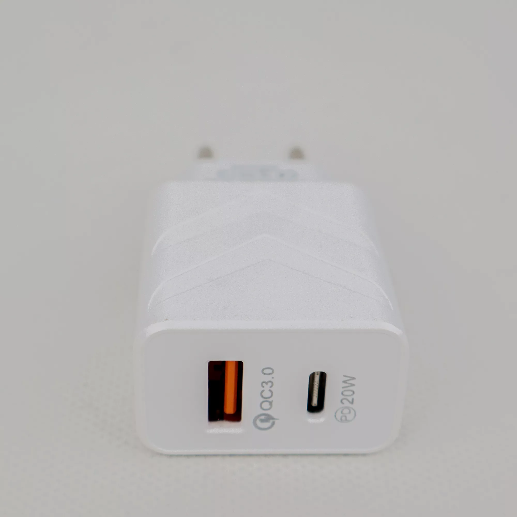 شارژر دیواری 5وات مدل C135