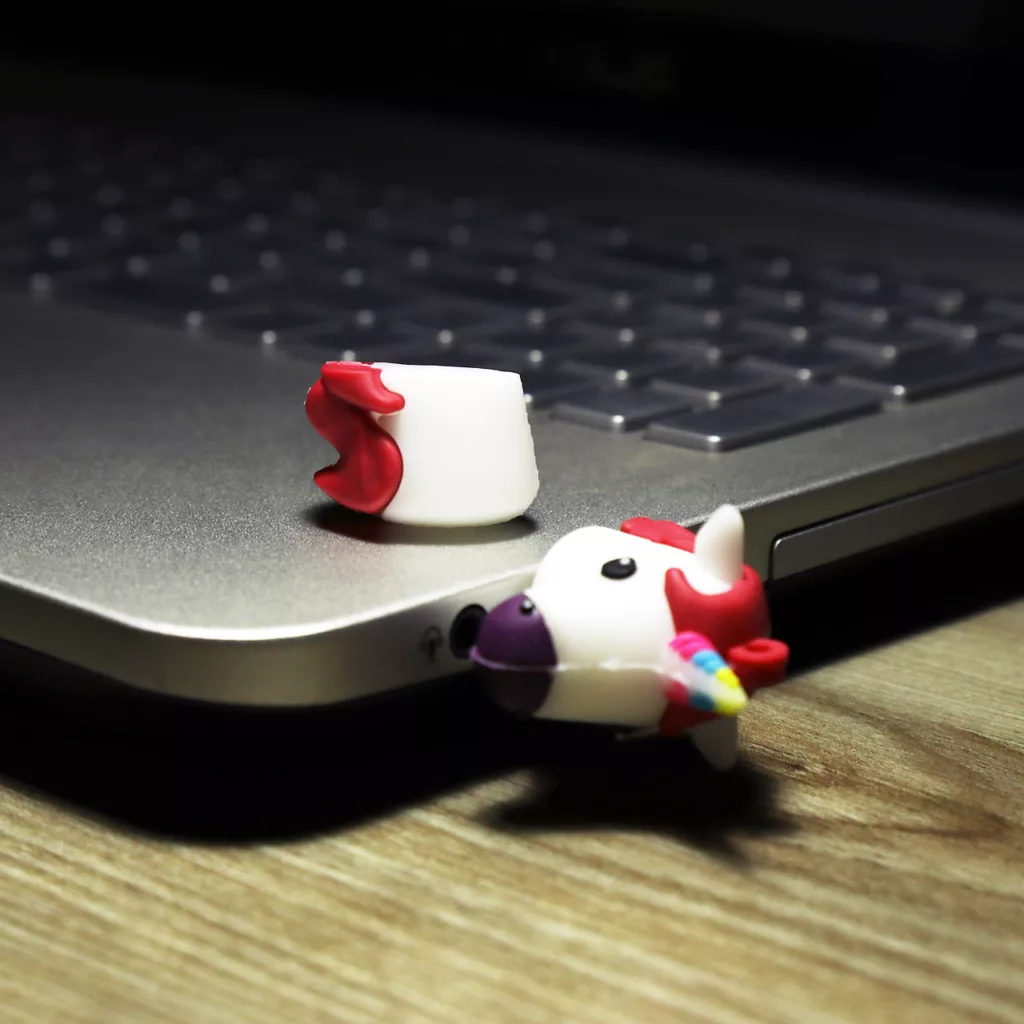 فلش مموری طرح اسب تک شاخ مدل DAYA1124 ظرفیت 32 گیگابایت