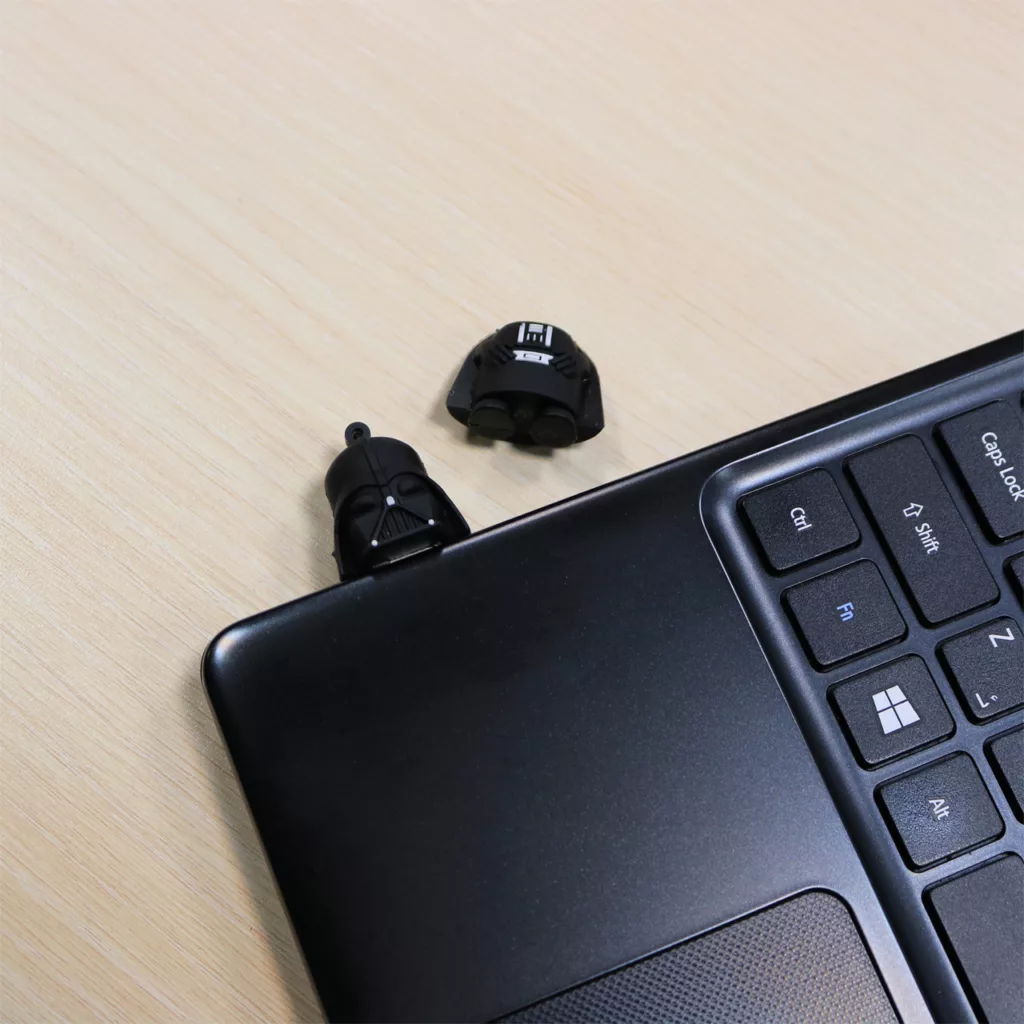 فلش مموری طرح دارث ویدر مدل UL-Darth Vader ظرفیت 64 گیگابایت