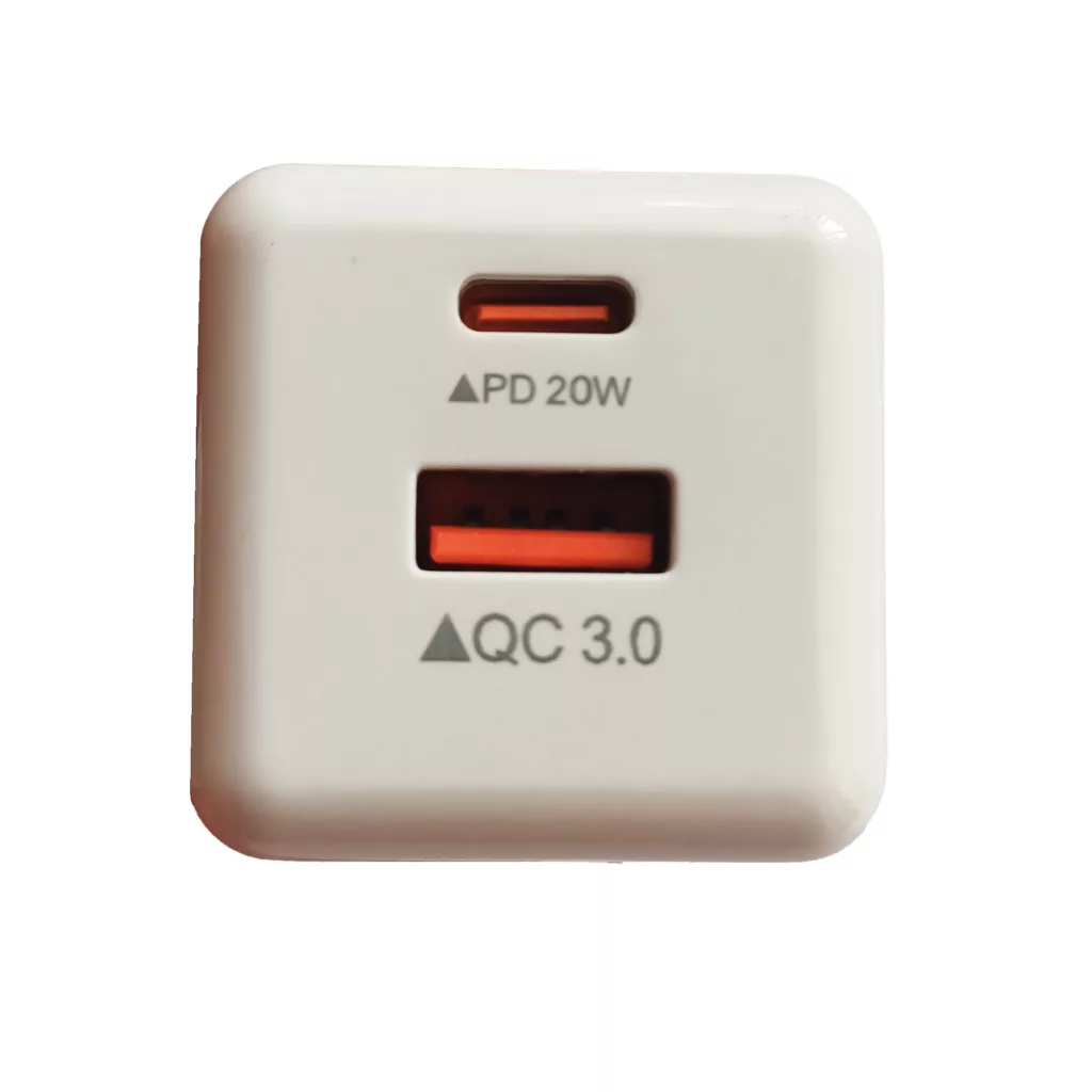 شارژر دیواری 20 وات یو ای ام مدل UH-07P به همراه کابل USB-C