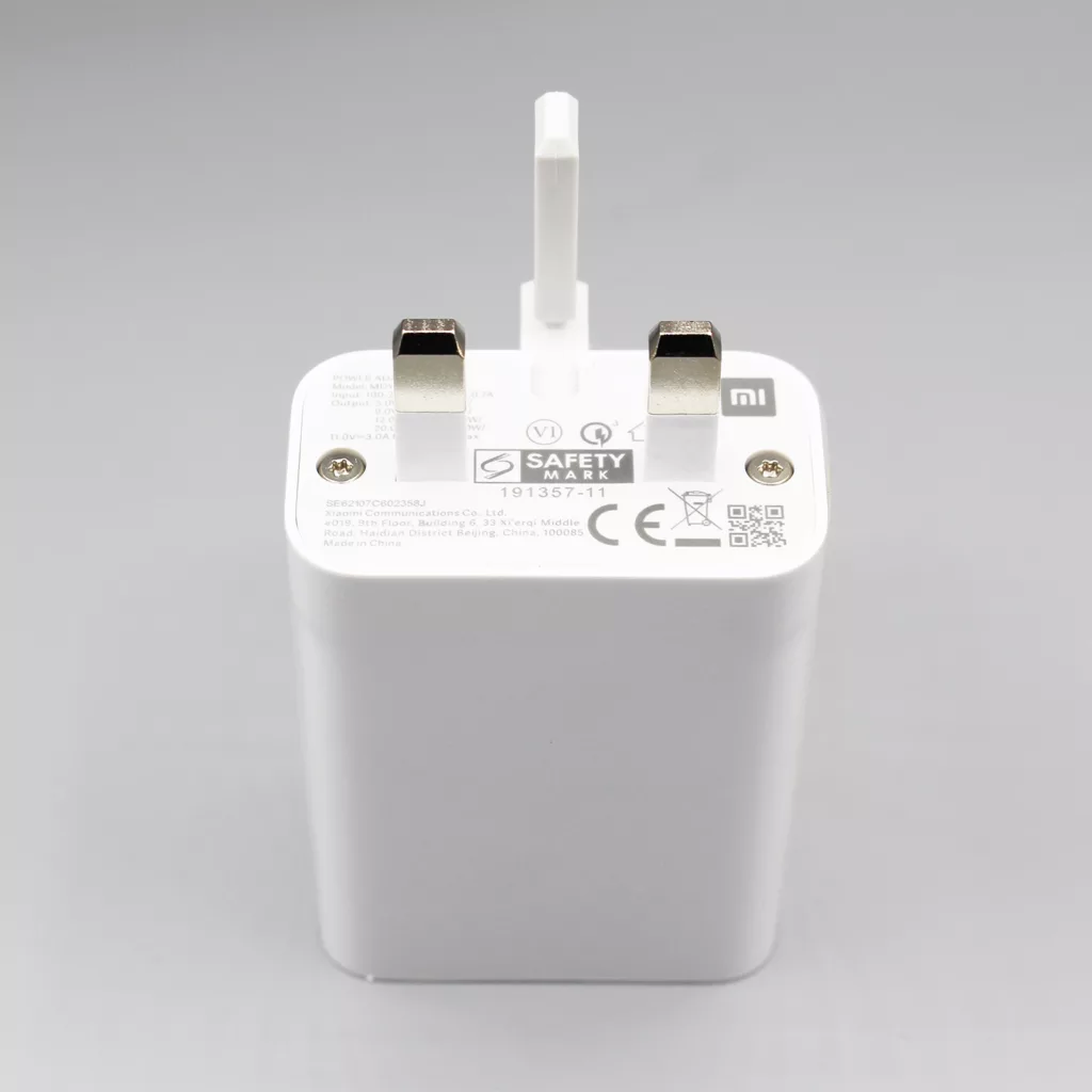 شارژر دیواری شیائومی مدل Redmi Note 10S به همراه کابل تبدیل USB-C