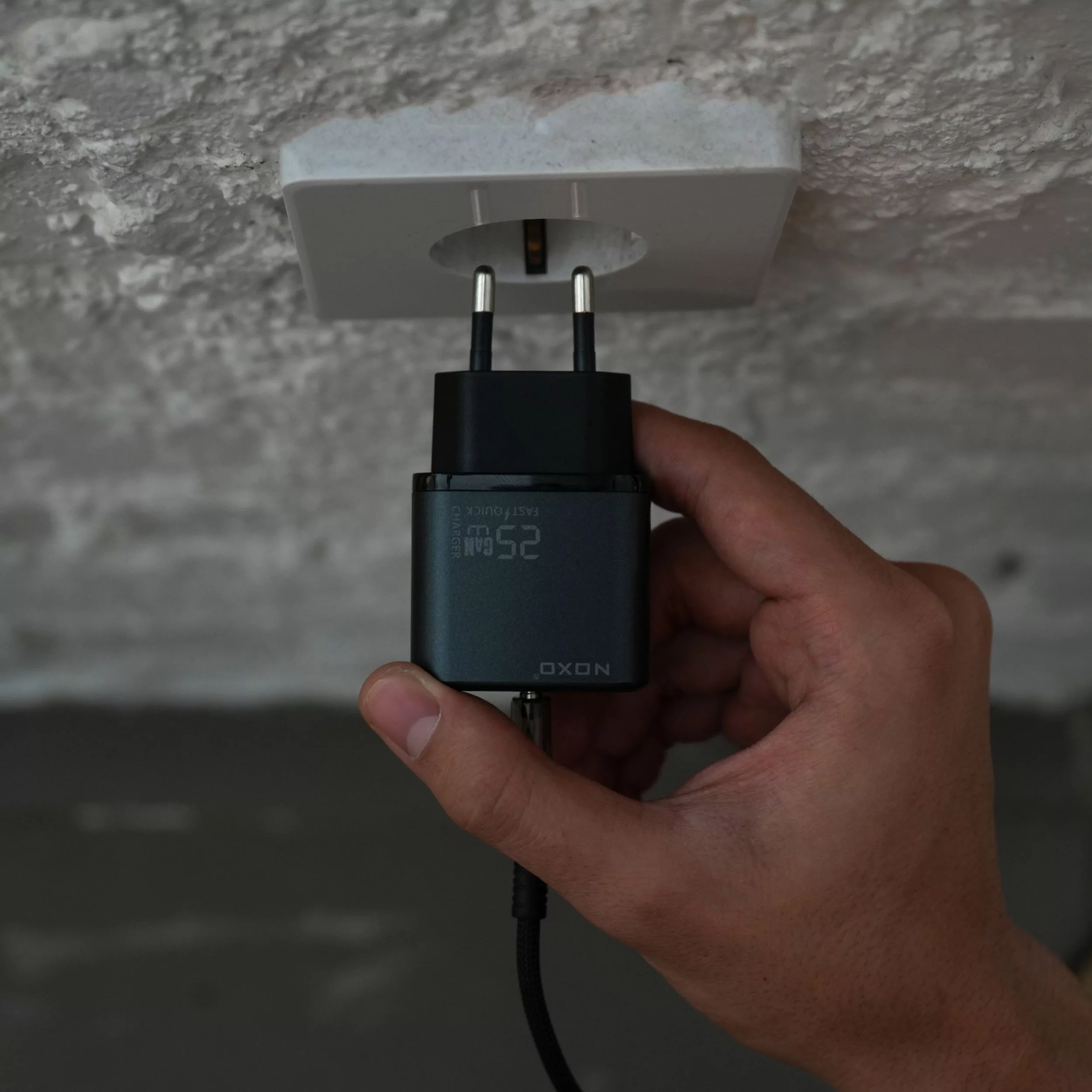 شارژر دیواری ۲۵ وات دو پورت نوکسو مدل CHN-P-1