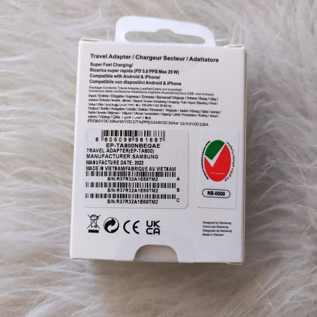 آداپتور شارژر مدل EP-TA800NBEGAE