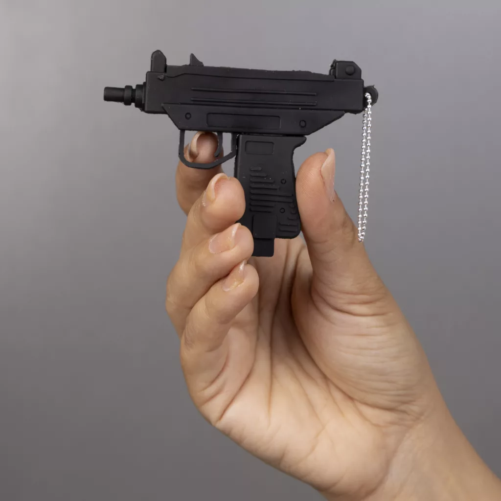 فلش مموری مدل اسلحه یوزی ظرفیت هشت گیگابایت