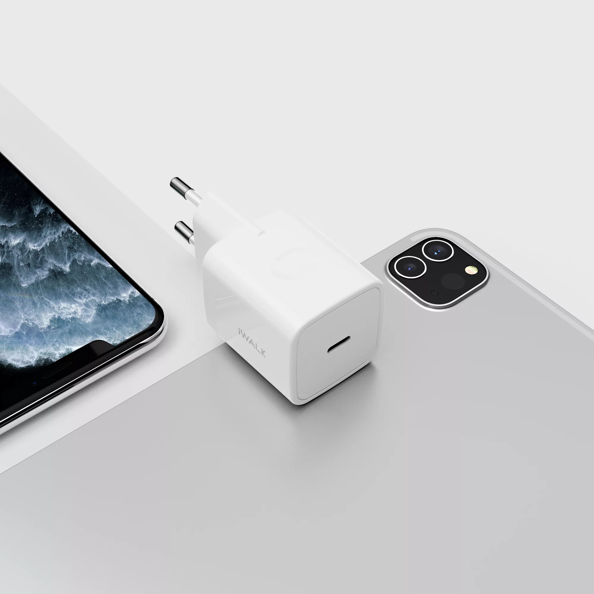 شارژر دیواری آی واک مدل Leopard 20W ADL020