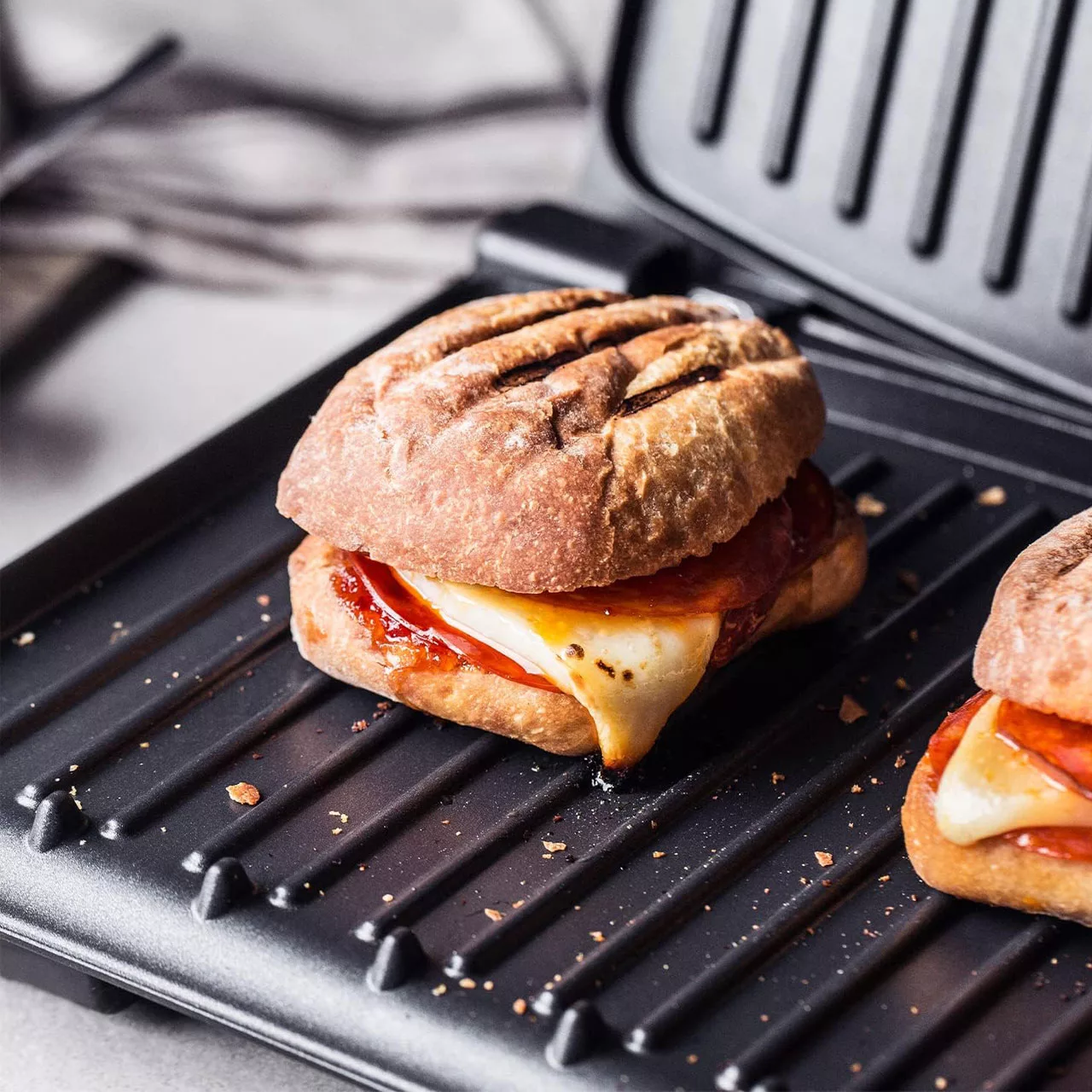 ساندویچ ساز جورج فورمن مدل 25050