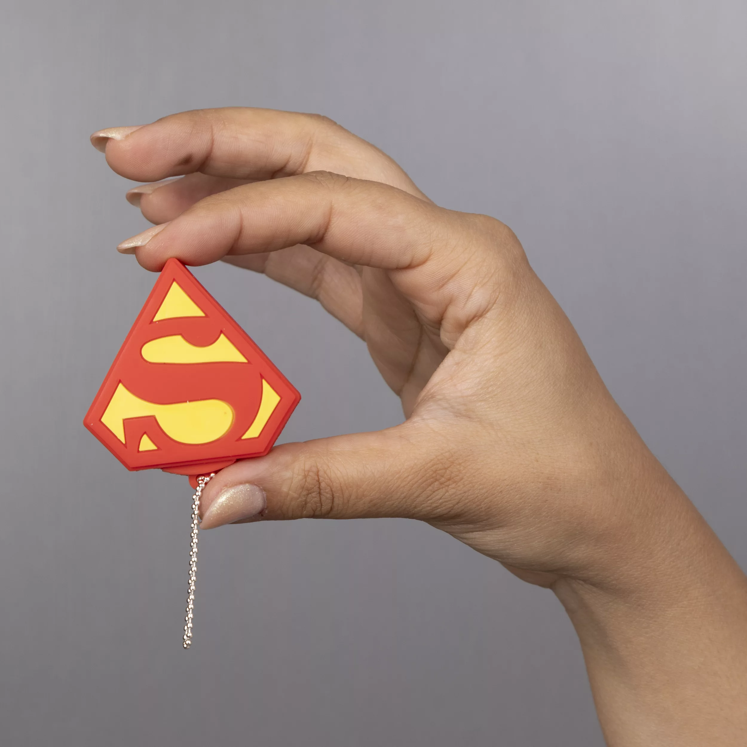 فلش مموری مدل سپر سوپر من ظرفیت هشت گیگابایت