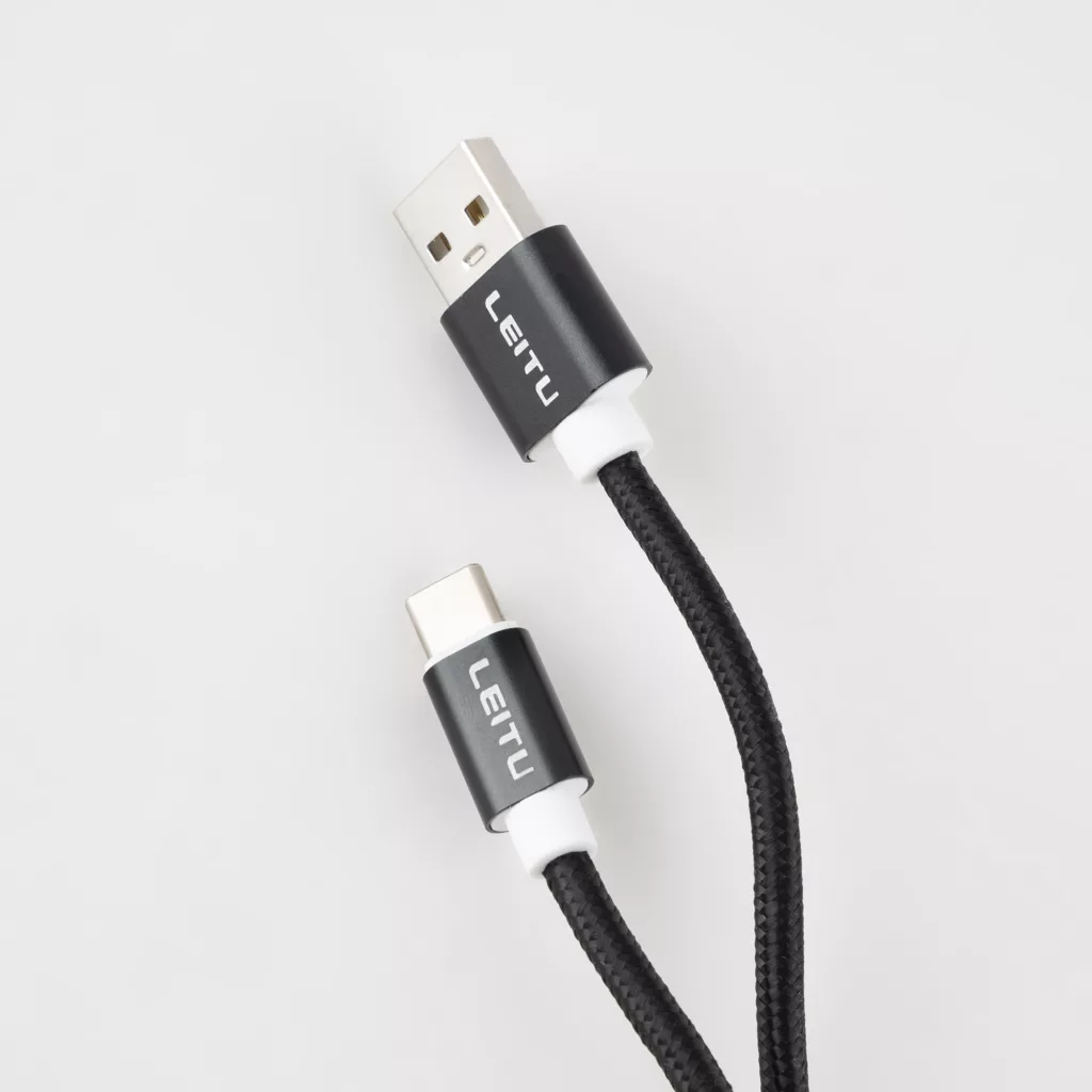 شارژر فندکی لیتو مدل LC-C8 به همراه کابل تبدیل USB-C