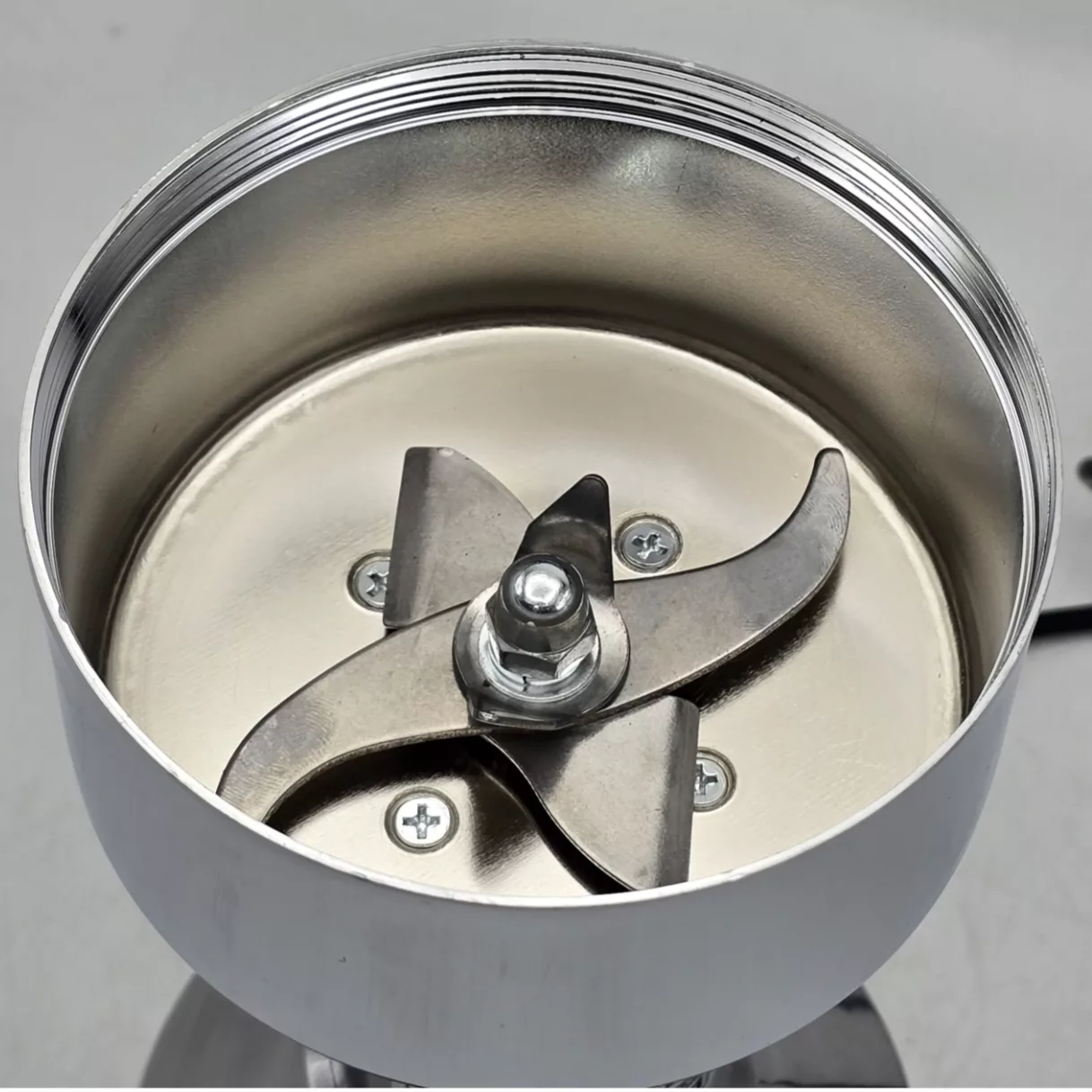 آسیاب صنعتی سیلور کرست مدل AM.2025