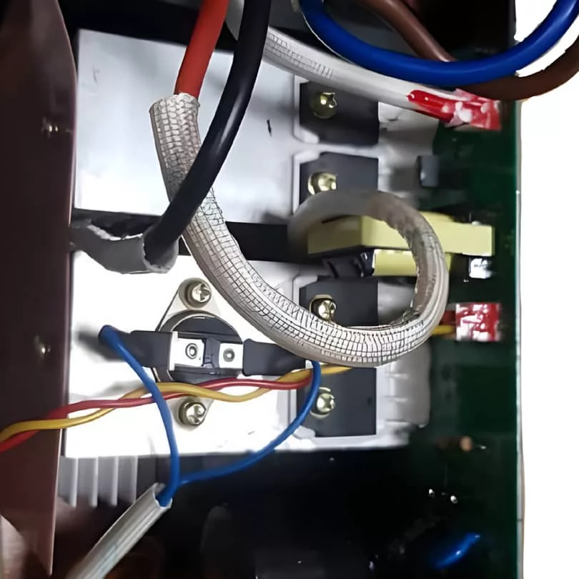 دستگاه جوش 180 آمپر اینتیمکث مدل 400xs