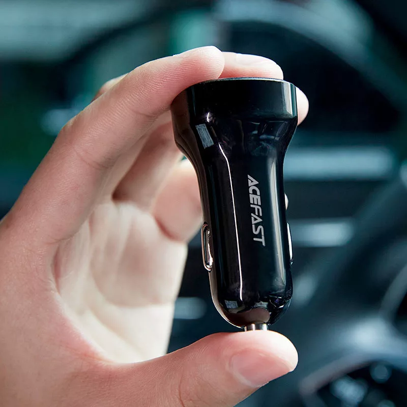 شارژر فندکی ایس فست مدل B4