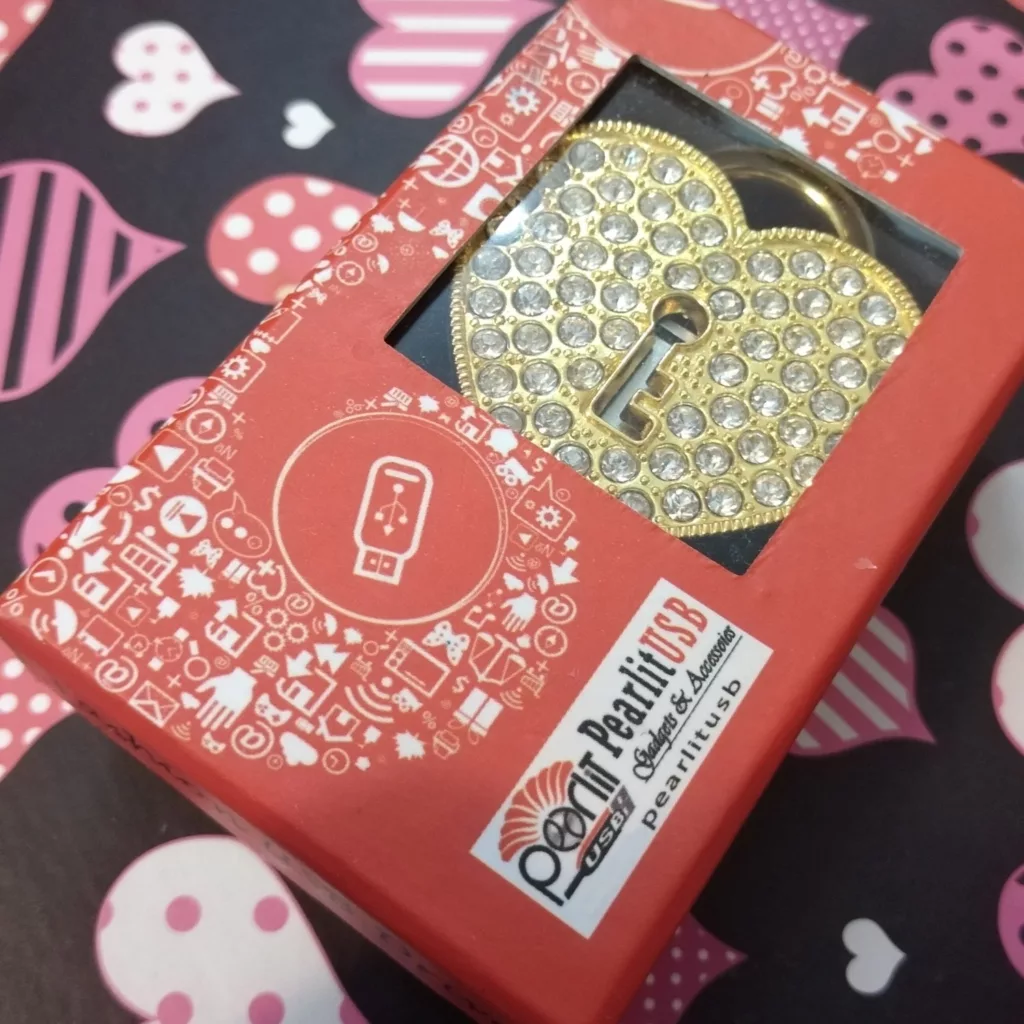 فلش مموری پرلیت یو اس بی طرح قفل قلبی کد W-49 ظرفیت 128 گیگابایت