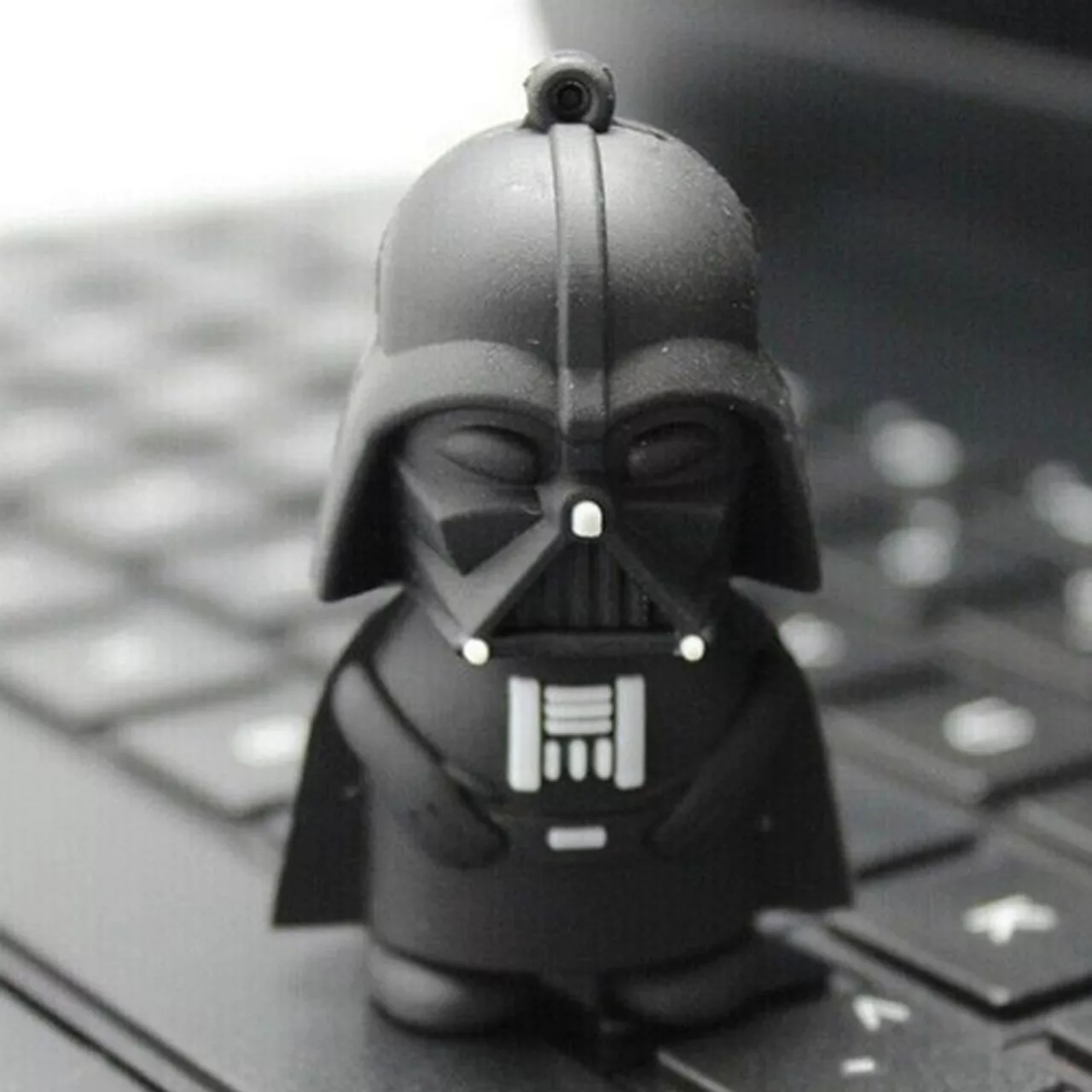 فلش مموری طرح دارث ویدر مدل UL-Darth Vader ظرفیت 16 گیگابایت