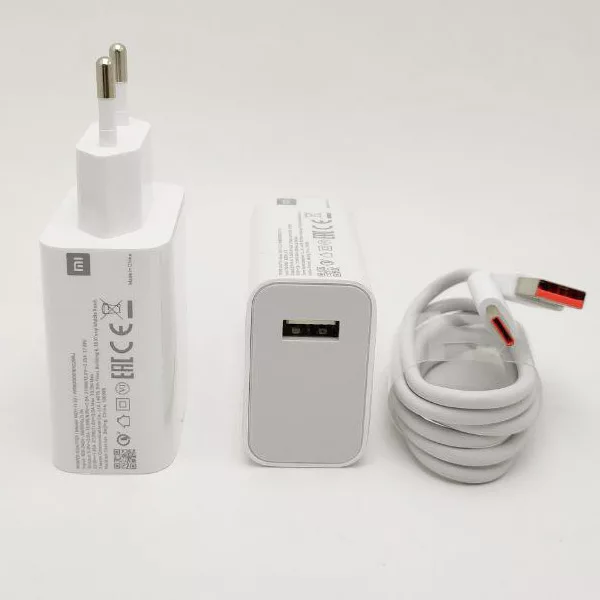 شارژر دیواری  مدل 33w super fast به همراه کابل تبدیل USB-C