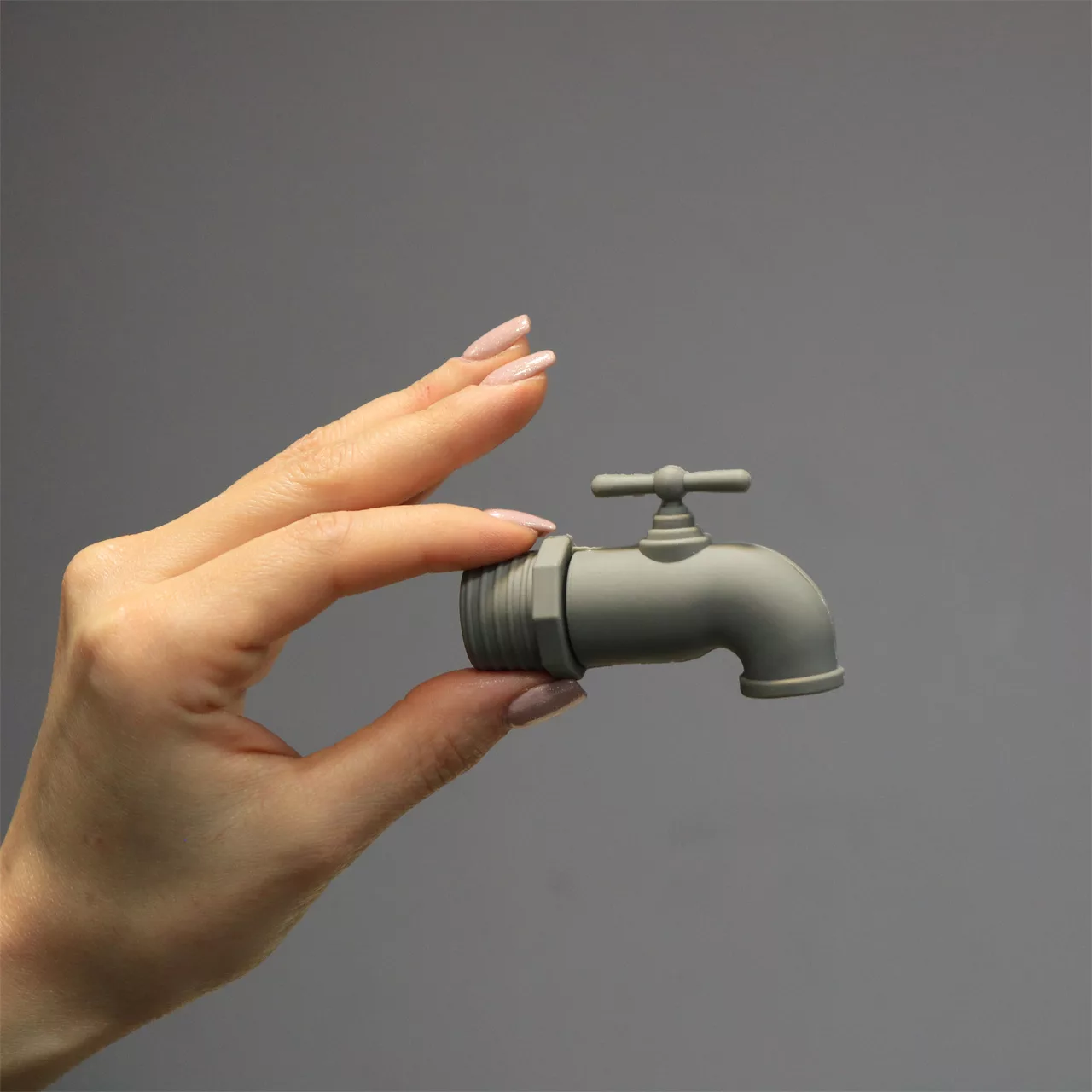 فلش مموری طرح شیر آب مدل Ul-Faucet ظرفیت 32 گیگابایت