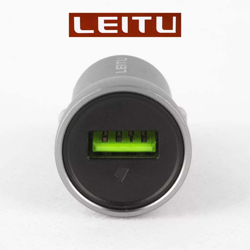 شارژر فندکی لیتو مدل LC-C12 20W به همراه کابل تبدیل لایتنینگ