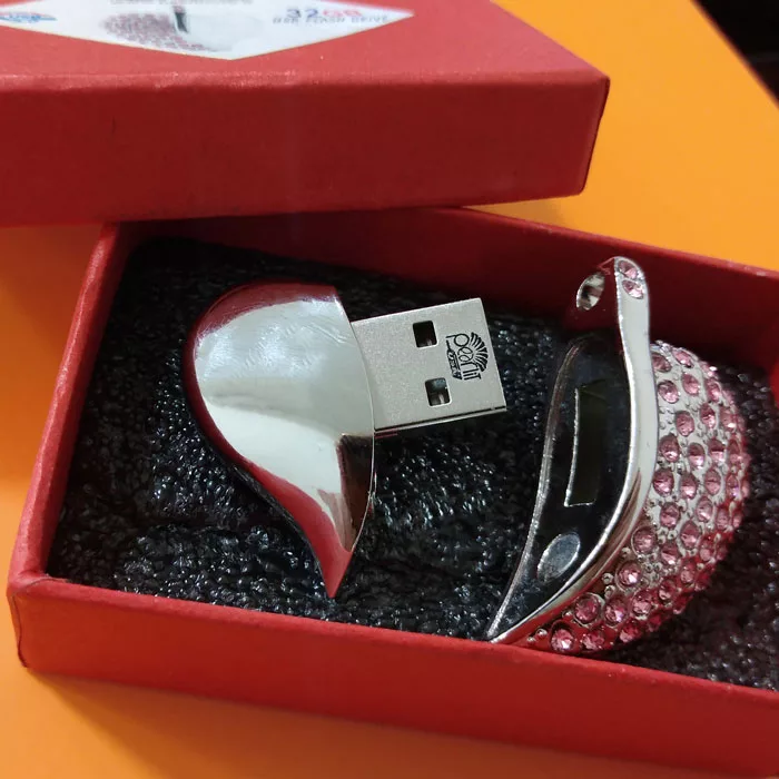 فلش مموری پرلیت یو اس بی طرح قلب کد W-64-UُSB3 ظرفیت 64 گیگابایت