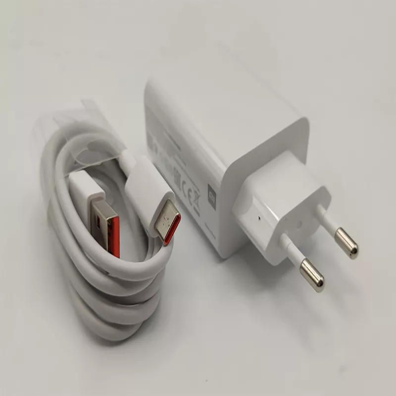 شارژر دیواری  مدل 33w super fast به همراه کابل تبدیل USB-C