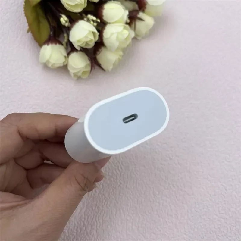 شارژر دیواری ۲۰ وات مدل A2347EU به همراه کابل لایتنینگ