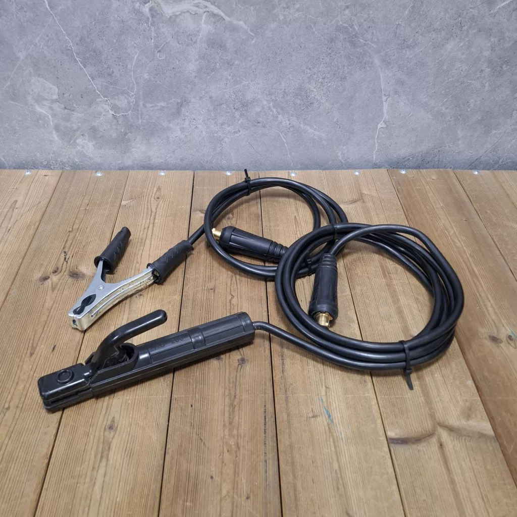 دستگاه جوش صنعتی 160 آمپر مکث اچ ام تی مدل 315