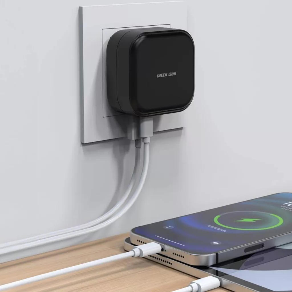 شارژر فندکی 20 وات گرین لاین مدل دوکاره دیواری