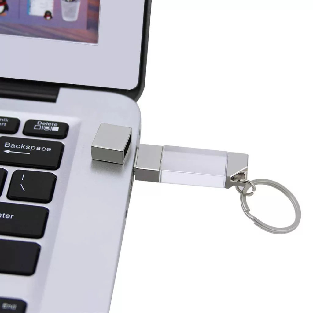 فلش مموری مدل Ul-Crys01 ظرفیت 8 گیگابایت