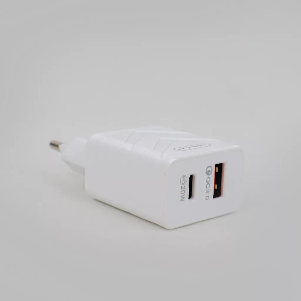 شارژر دیواری 5وات مدل C135