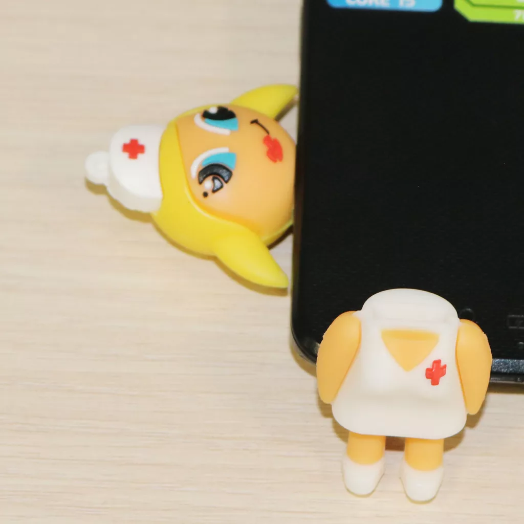 فلش مموری طرح دختر پرستار مدل UL-Nurse ظرفیت 64 گیگابایت