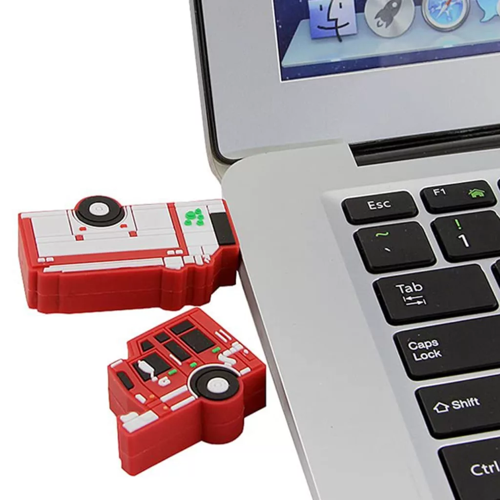 فلش مموری طرح ماشین آتش نشانی مدل UL-Firetruck ظرفیت 8 گیگابایت