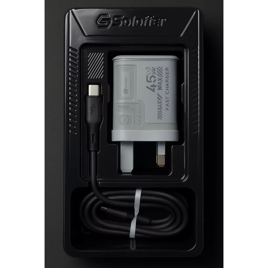 شارژر دیواری 45 وات سولوفر مدل TC-70 Fast charging به همراه کابل تبدیل USB-C