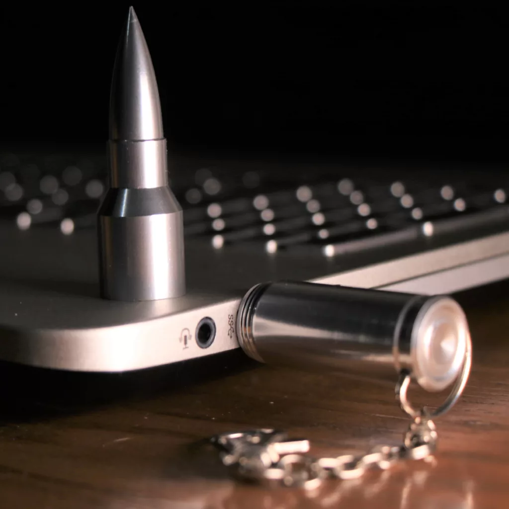 فلش مموری طرح فشنگ مدل DME1168 ظرفیت 16 گیگابایت