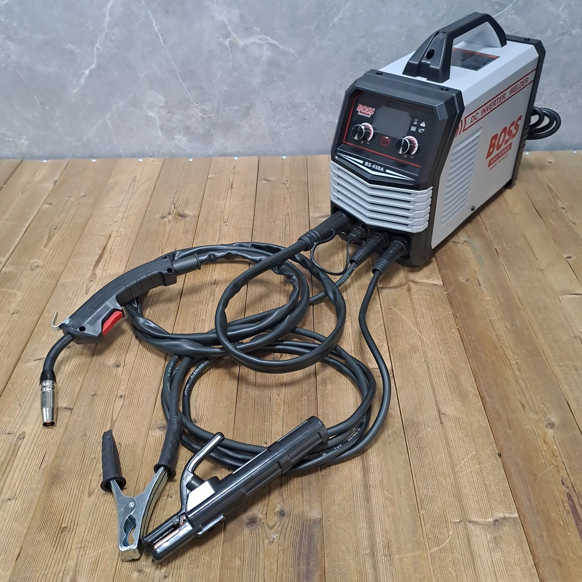 دستگاه جوش 650 آمپر صنعتی باس مدل NEO POPER کد CO2