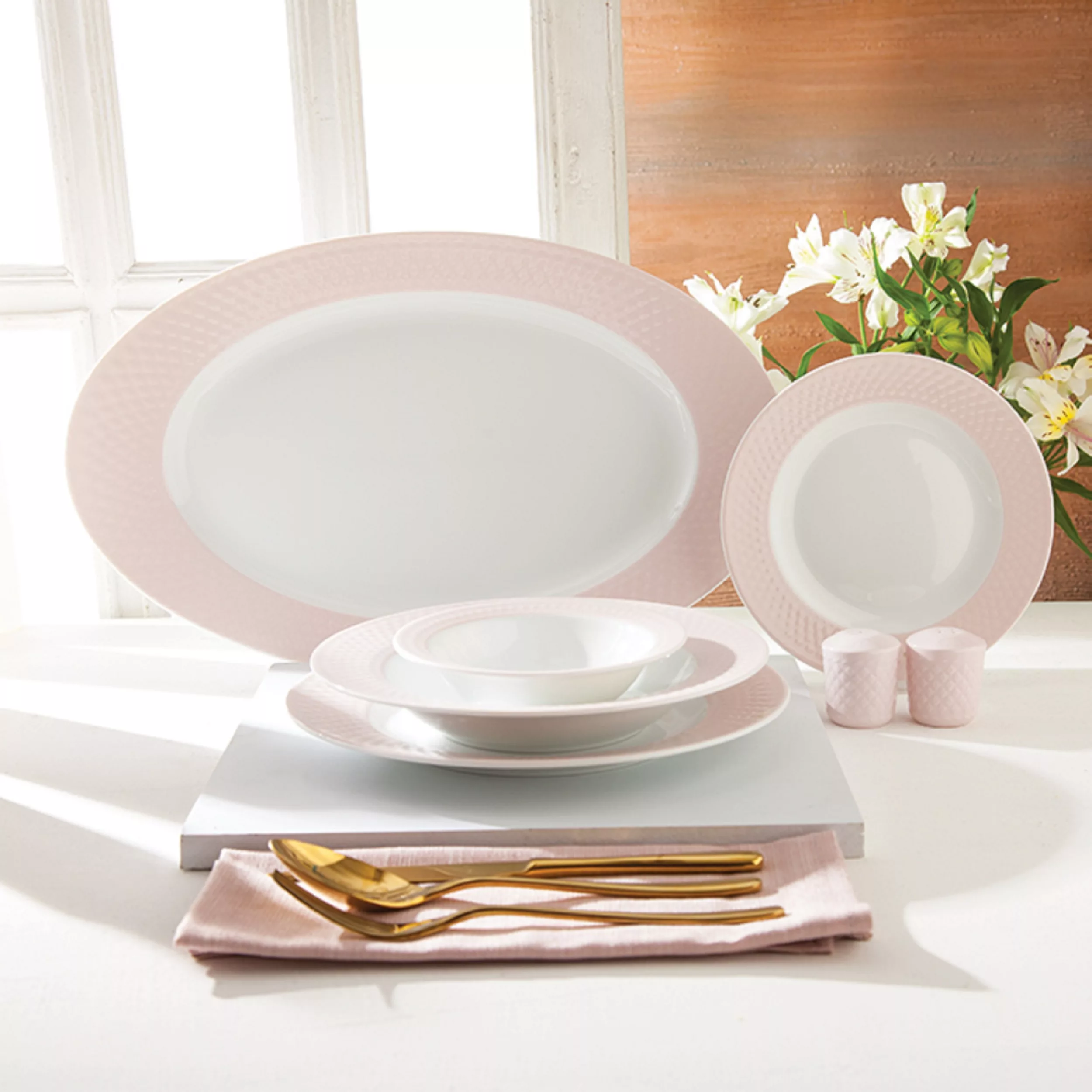 سرویس غذاخوری 28 پارچه چینی زرین ایران مدل رادیانس آداجیو درجه عالی