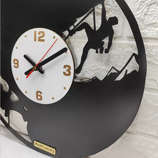 ساعت دیواری آذرلاکچری طرح کوهنوردی کد spo02