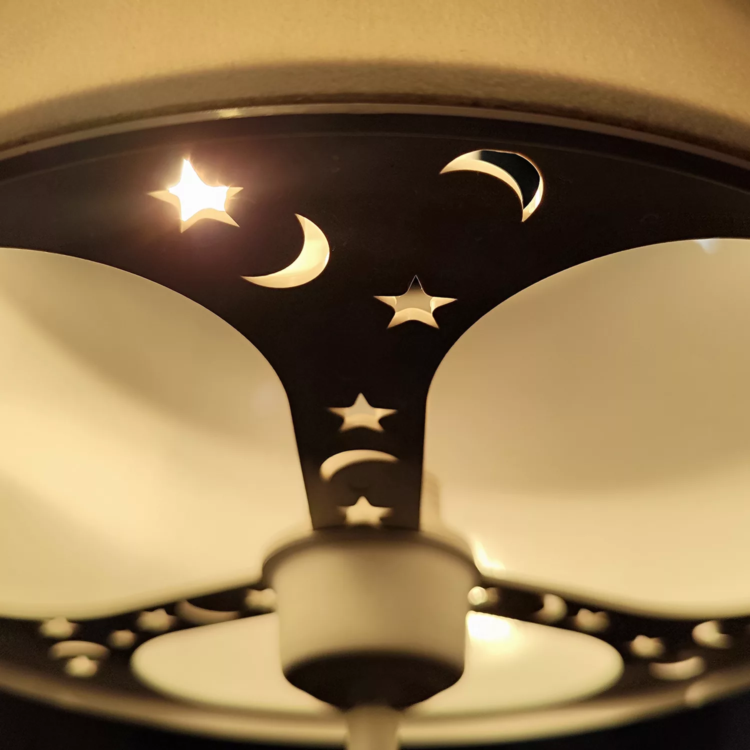 آباژور رومیزی کودک مامز کیوتی مدل A87