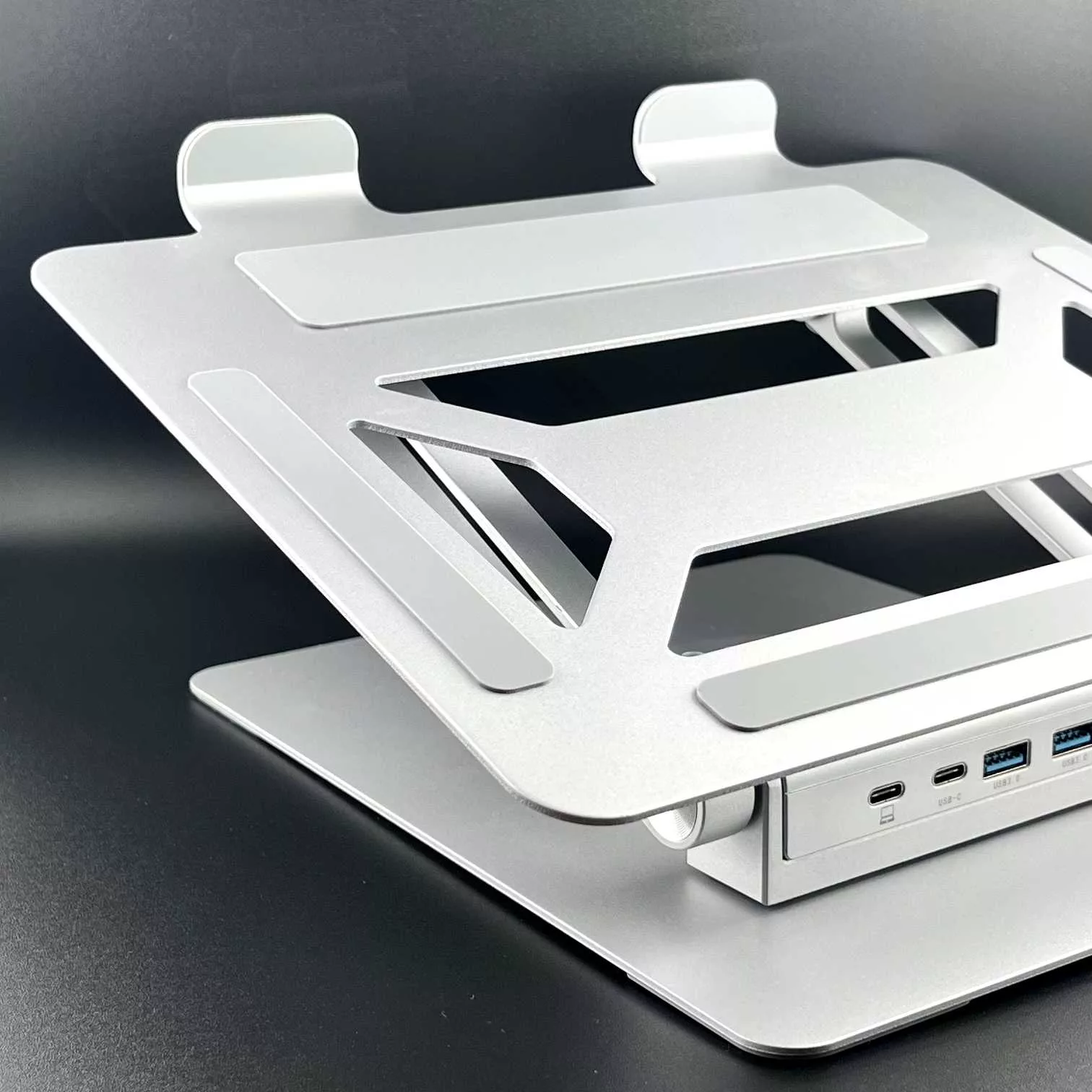 پایه نگهدارنده لپ تاپ مدل E13