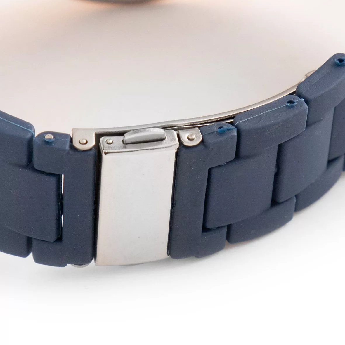 ساعت مچی عقربه ای زنانه مدل تک موتور 08