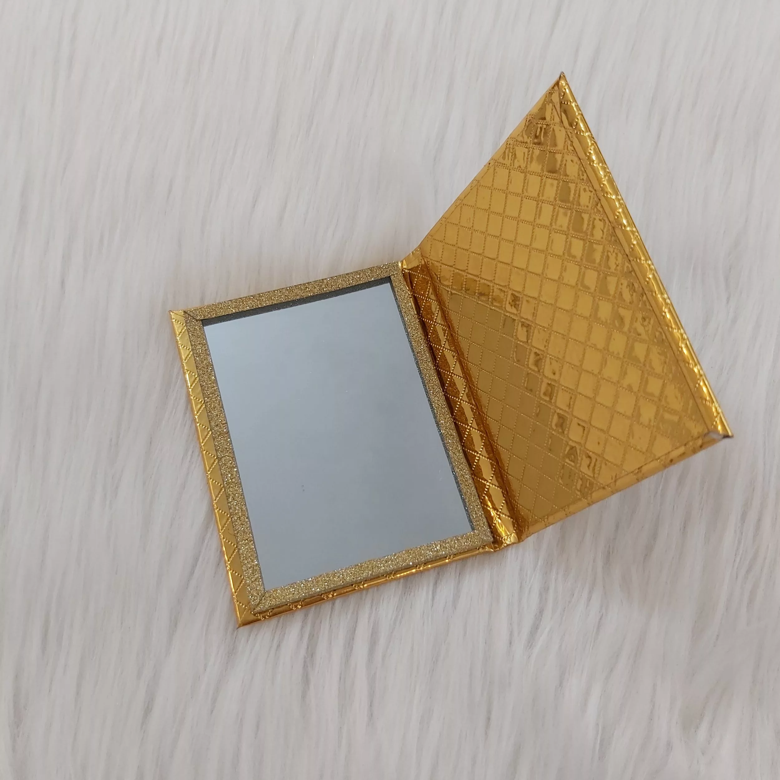 آینه جیبی طرح دعای وان یکاد کد van110