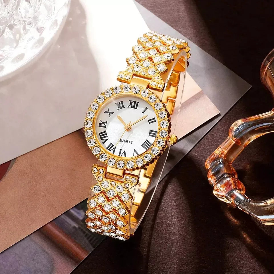 ساعت مچی عقربه ای زنانه مدل لاکچری فول نگین کد FZ1