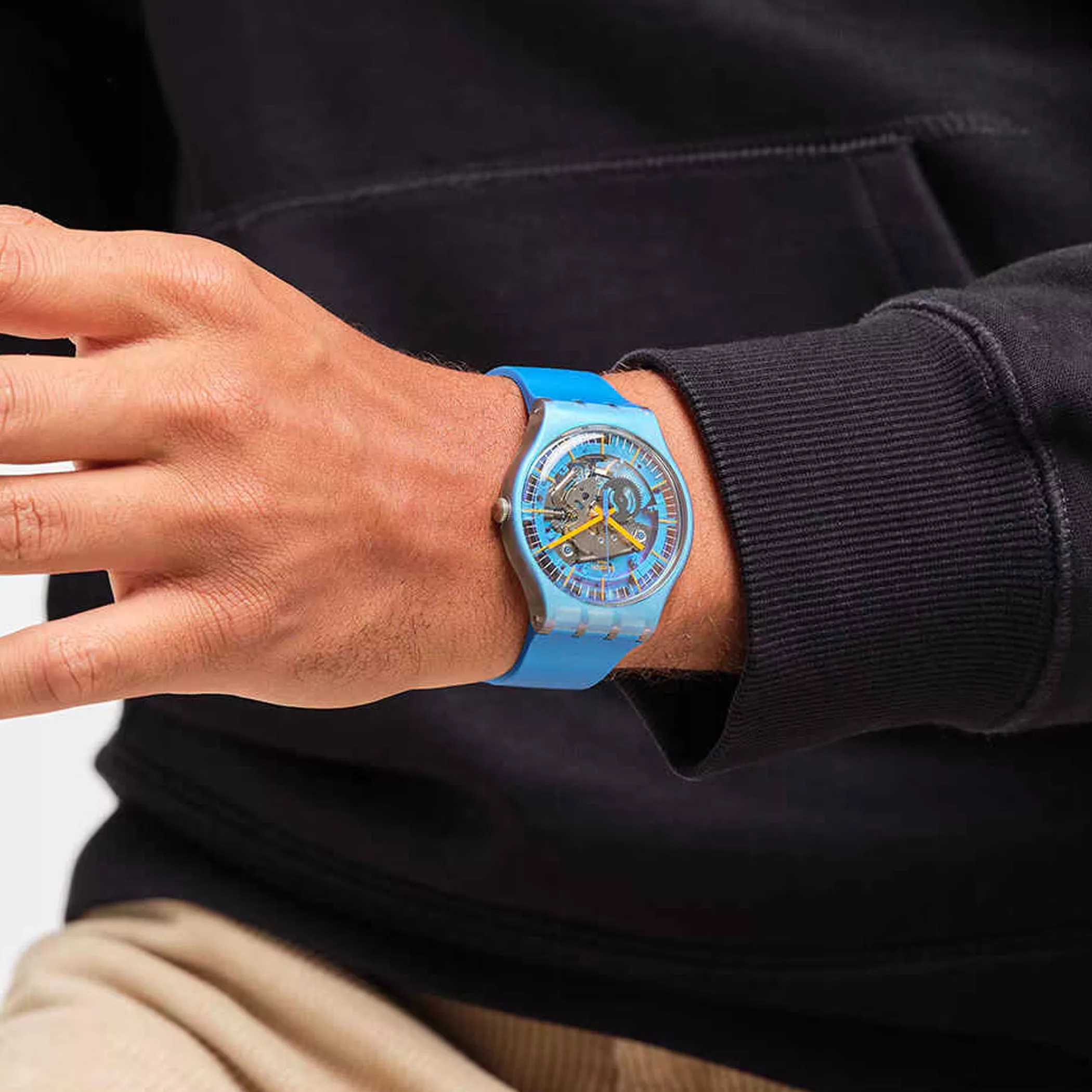 ساعت مچی عقربه‌ای کوارتز سواچ مدل SUOM116