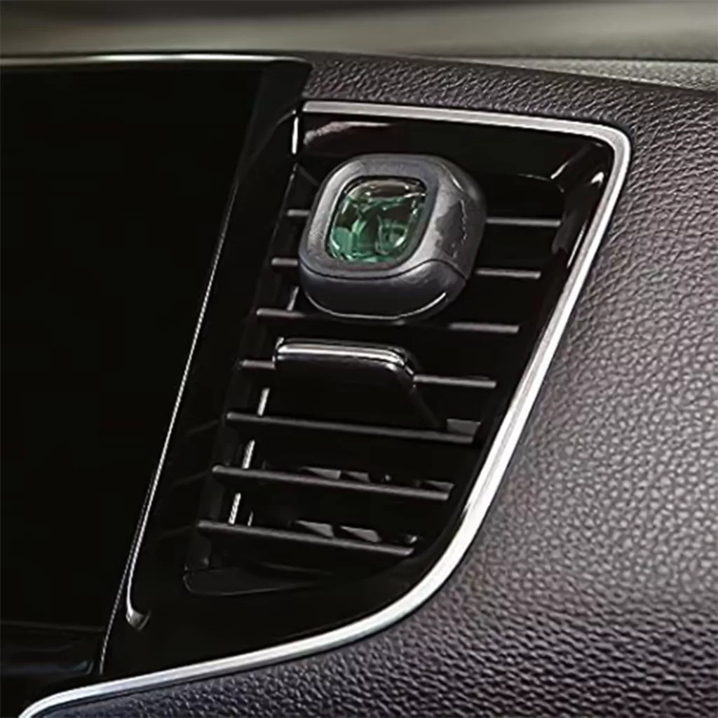 خوشبوکننده خودرو لیتل تریس مدل VENTLIQUEID رایحه True North