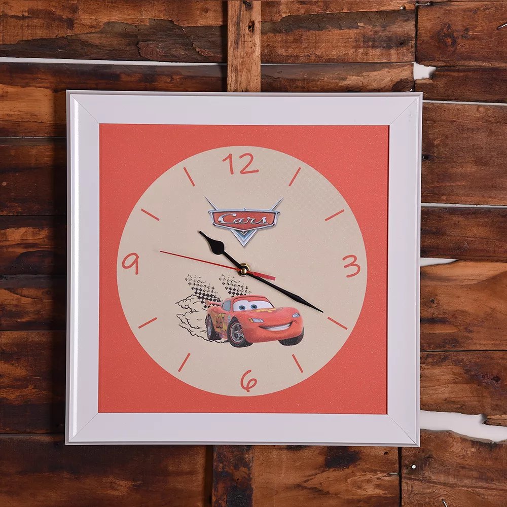 آباژور و لوستر کودک مدل مک کوئین به همراه ساعت دیواری