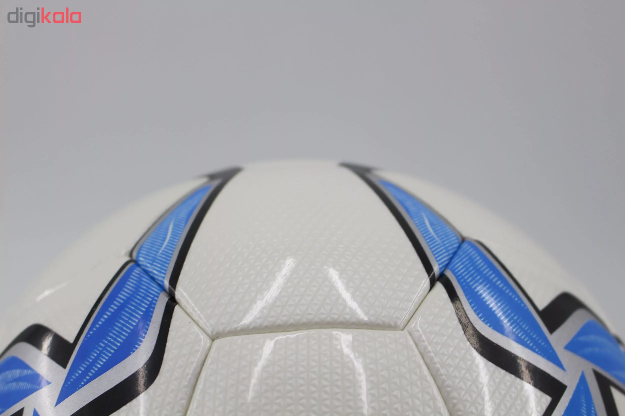 توپ فوتبال مدل Vantiaggio 5000