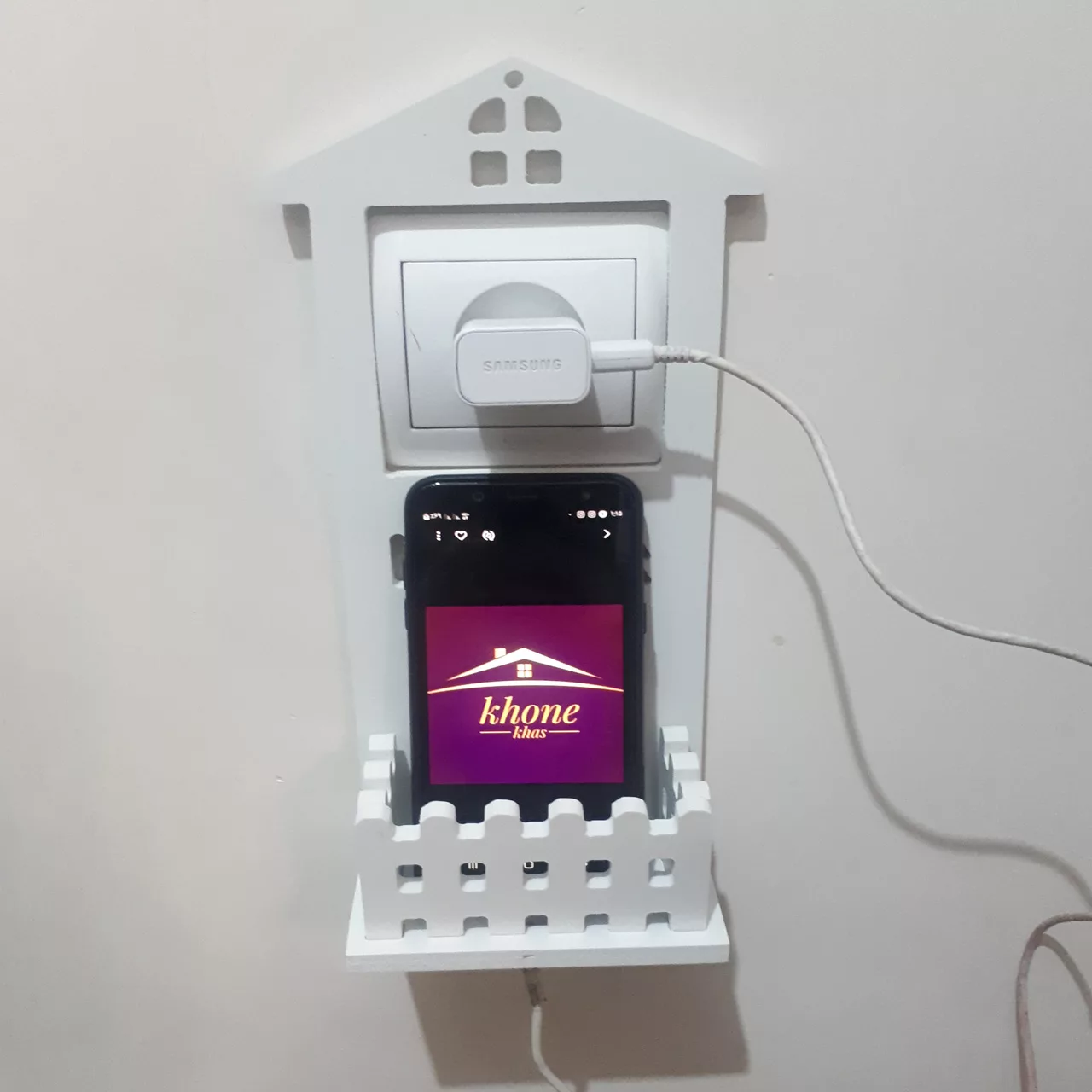 نگهدارنده گوشی موبایل طرح کلبه مدل 0363