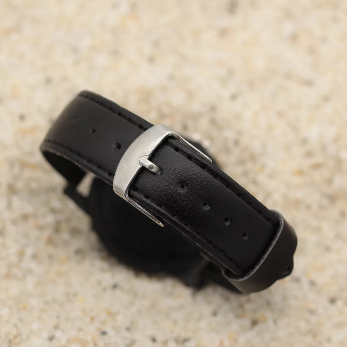 ساعت مچی عقربه ای والار طرح هواپیما کد LF2559